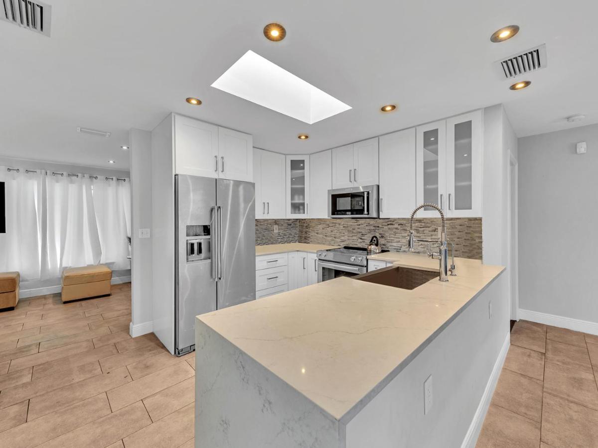 Supervilla - 3Br/2Ba - Pool - Walk To Beach Hollywood Ngoại thất bức ảnh